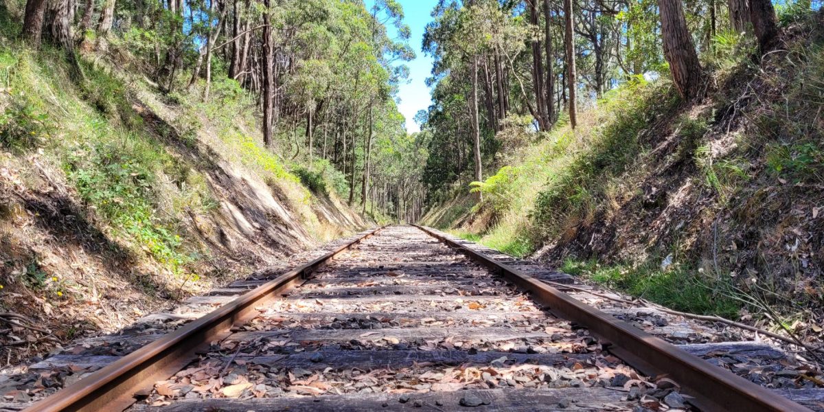 Vic Heritage train line aspect ratio 1200 600